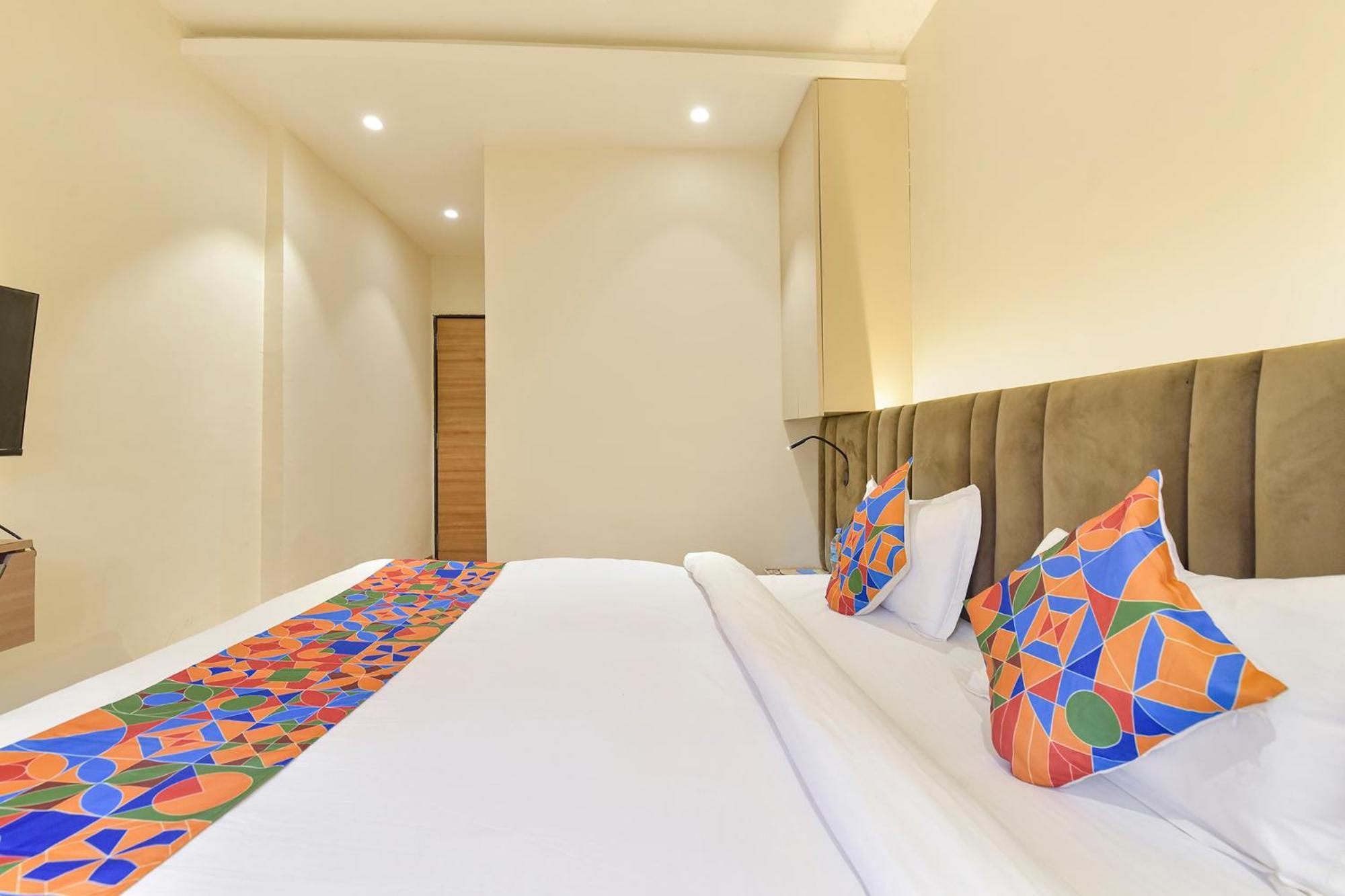 Fabhotel Kesar Indore Buitenkant foto