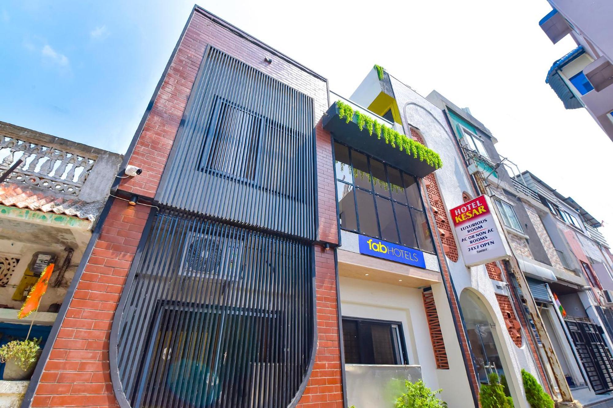 Fabhotel Kesar Indore Buitenkant foto