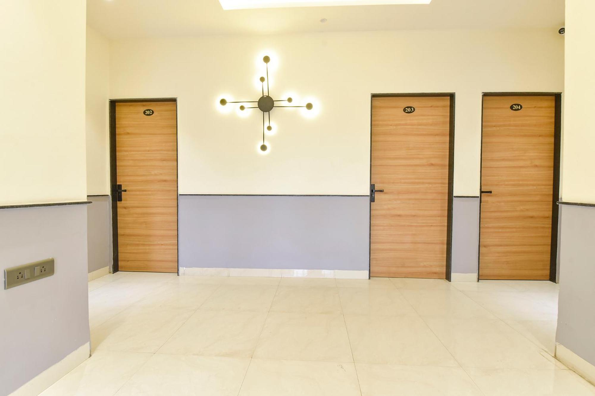 Fabhotel Kesar Indore Buitenkant foto